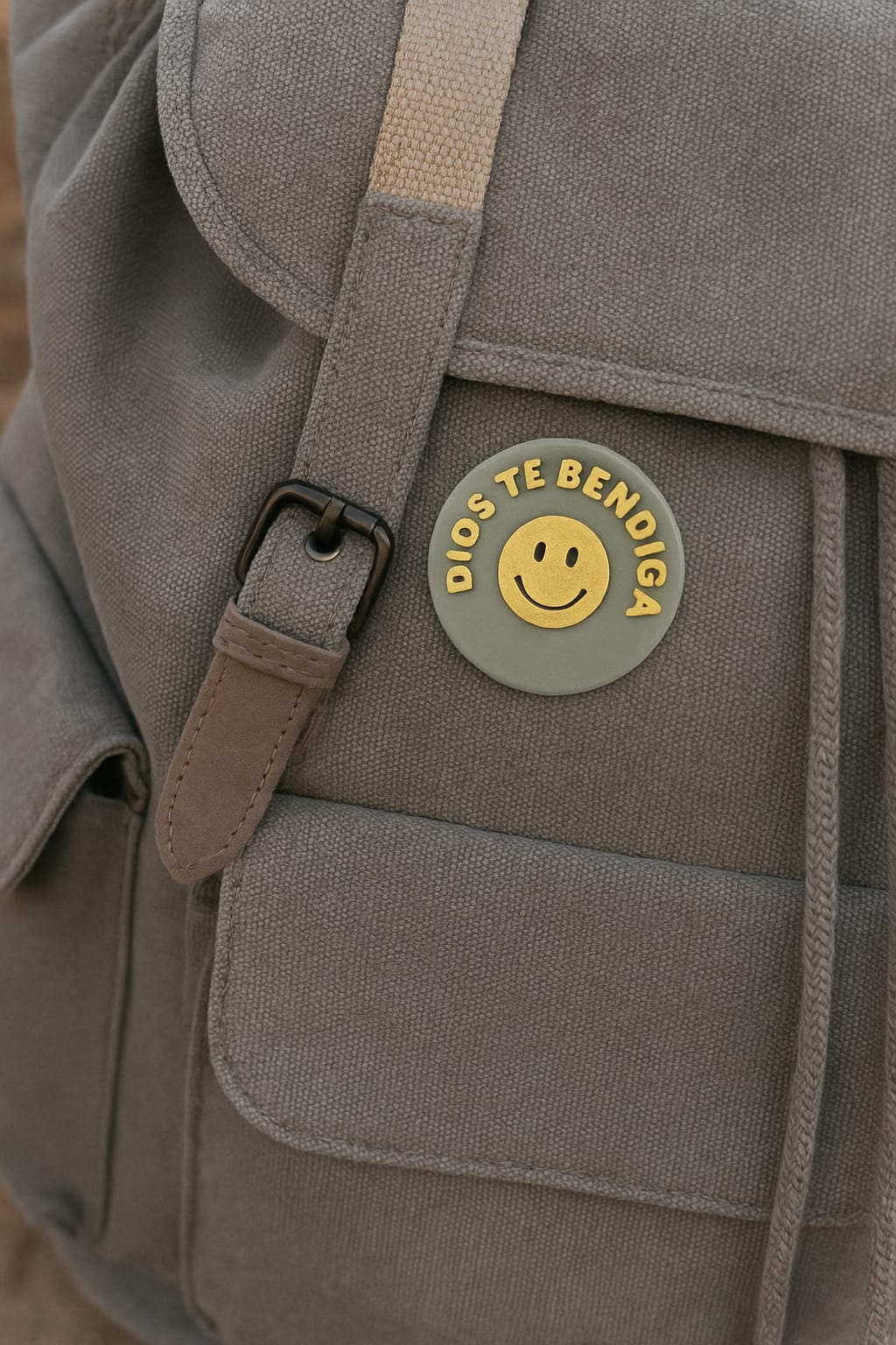 PIN: DIOS TE BENDIGA - Made in USA