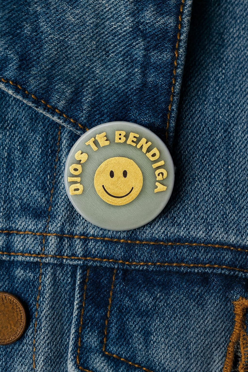 PIN: DIOS TE BENDIGA - Made in USA