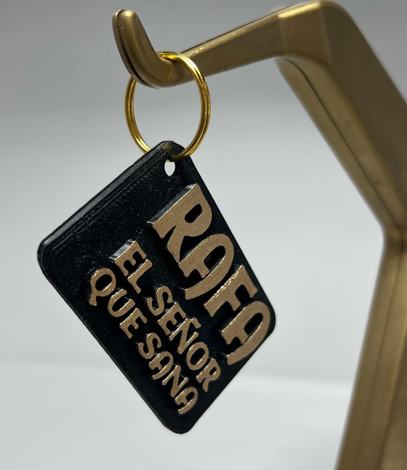 KEYCHAINS: RAFA - EL SEÑOR QUE SANA
