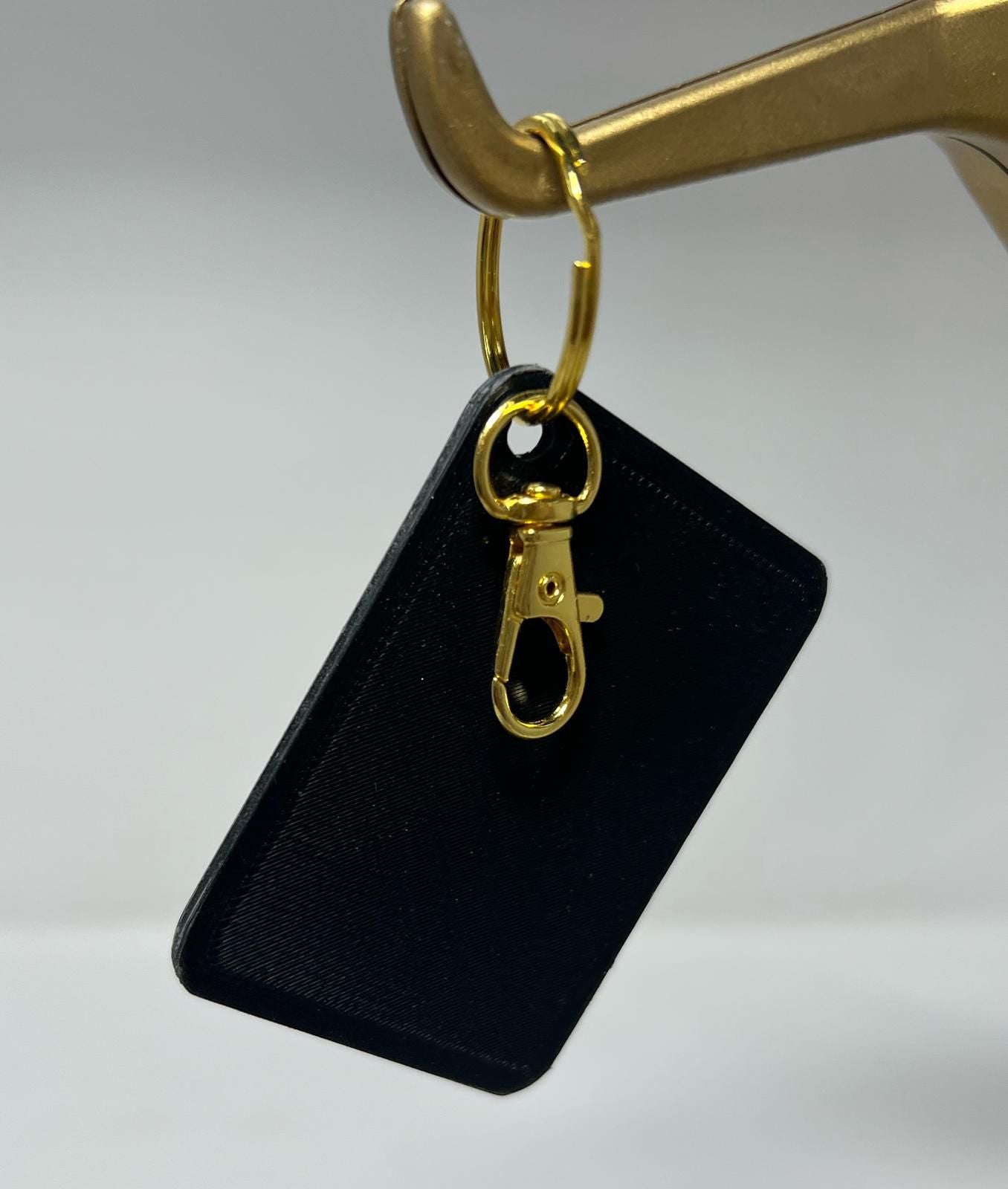 KEYCHAINS: NINGUNA ARMA FORJADA CONTRA TI PROSPERARA