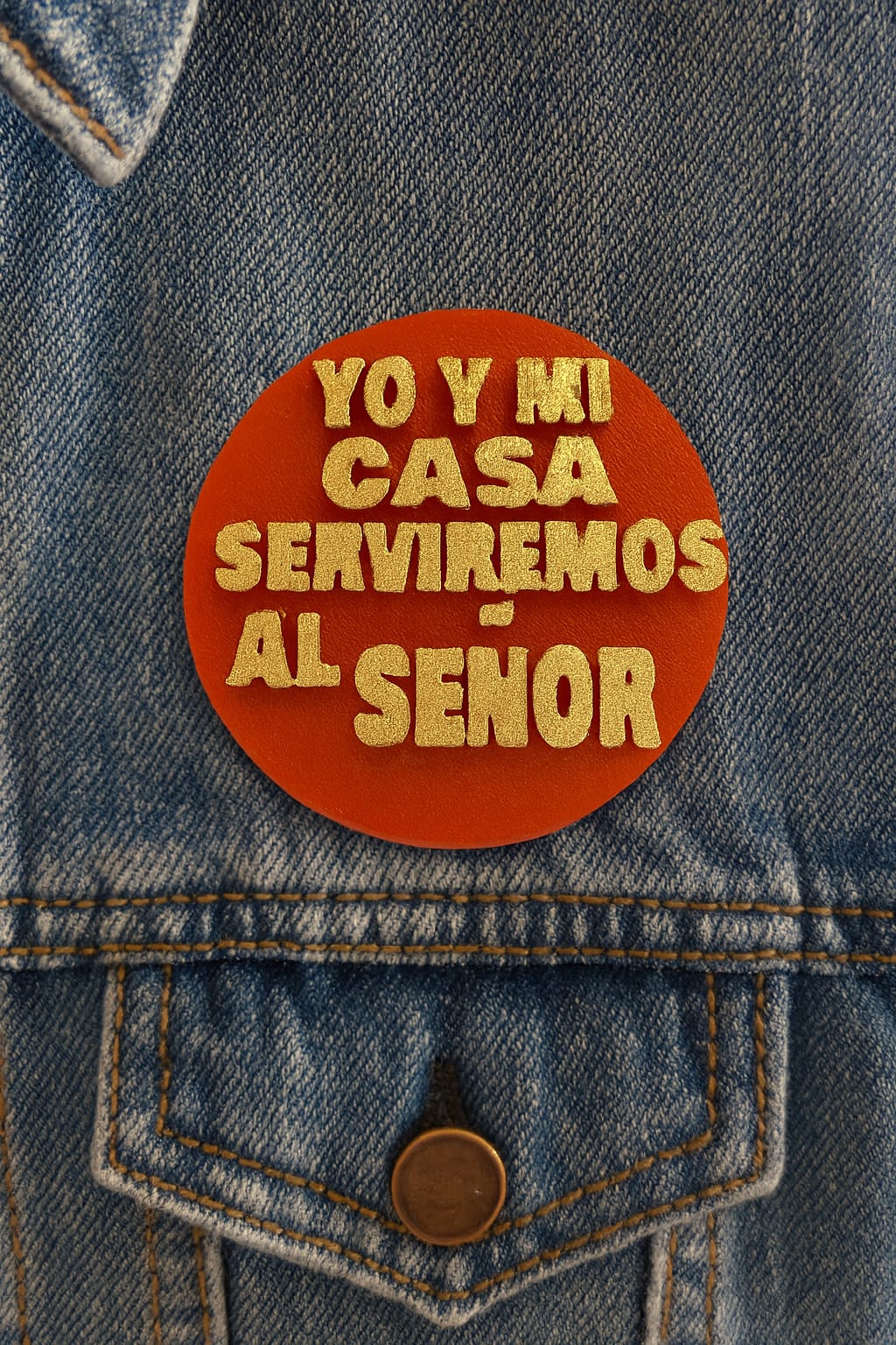 PIN - YO Y MI CASA SERVIREMOS AL SEÑOR - Made in USA