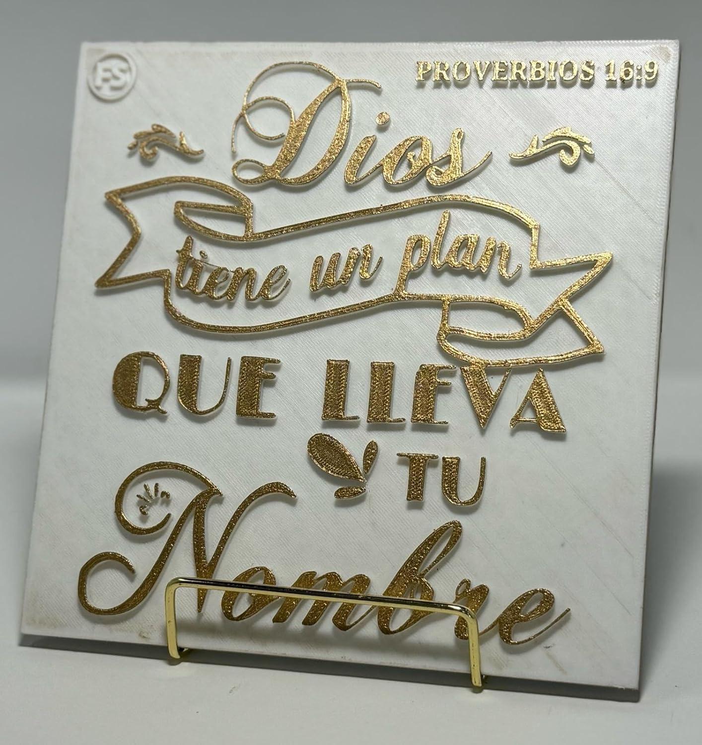 Placa: DIOS TIENE UN PLAN QUE LLEVA TU NOMBRE - Made in USA