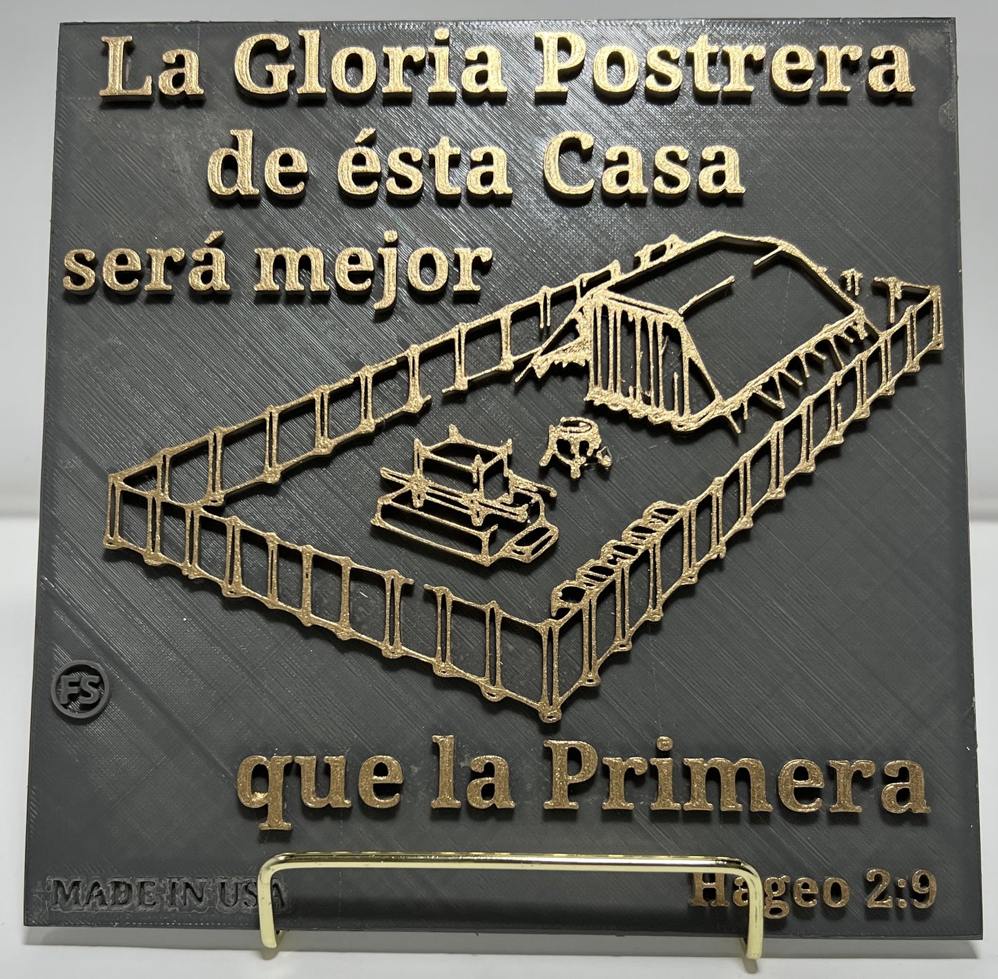 PLAQUE: LA GLORIA POSTRERA DE ESTA CASA SERA MAYOR QUE LA PRIMERA