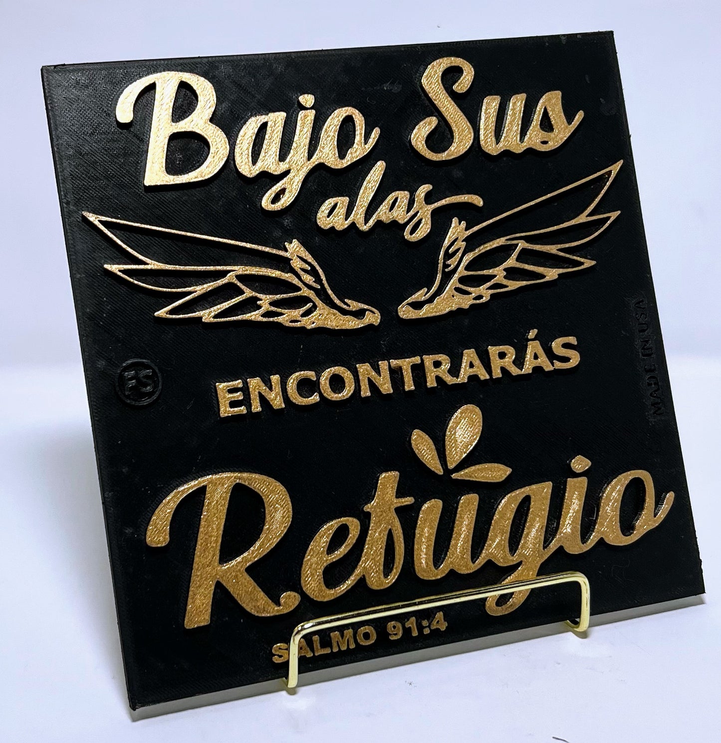 BAJO SUS ALAS ENCONTRARAS REFUGIO